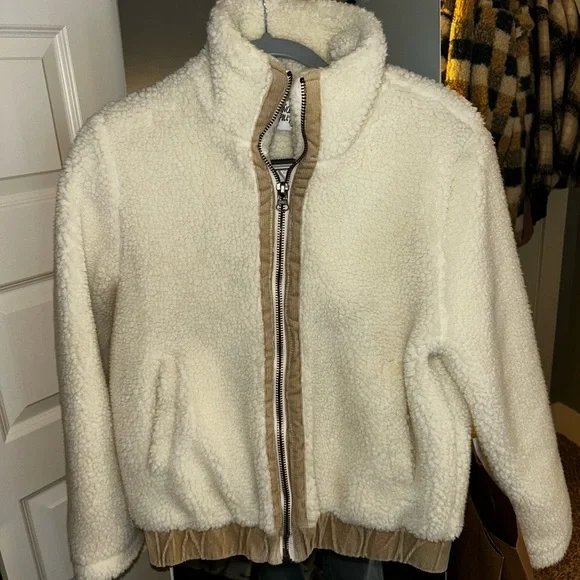 🍂Princess Polly Cream Teddy Jacket - Picture 4 of 6